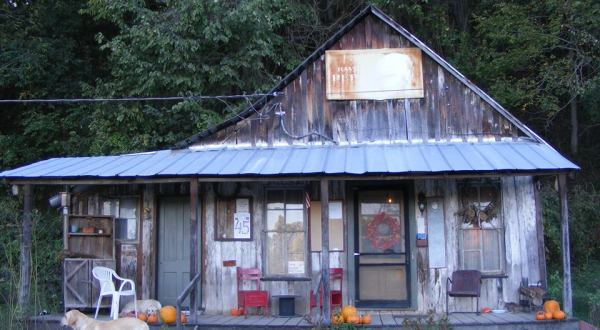 The Charming Kentucky General Store That’s Been Open Since Before The Civil War