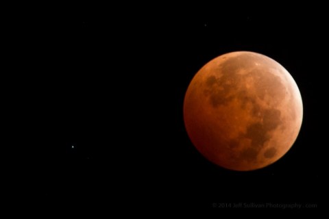 The Next Lunar Eclipse Will Be Visible From Hawaii And You Won't Want To Miss Out