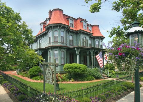 This Grand 1881 Mansion Inn In New Jersey Will Make You Feel Like Royalty