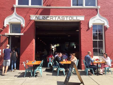 This Restaurant In Kentucky Used To Be A Firehouse And You'll Want To Visit