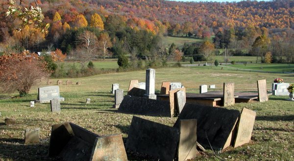 The Fascinating Story Behind The Cumberland Plateau Tent Graves In Tennessee