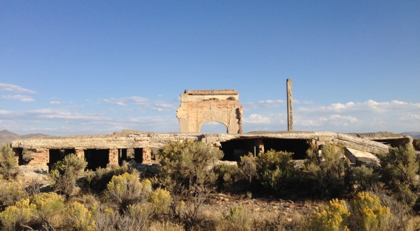The True Story Behind This Abandoned Nevada Town Reveals That It Never Really Had A Chance