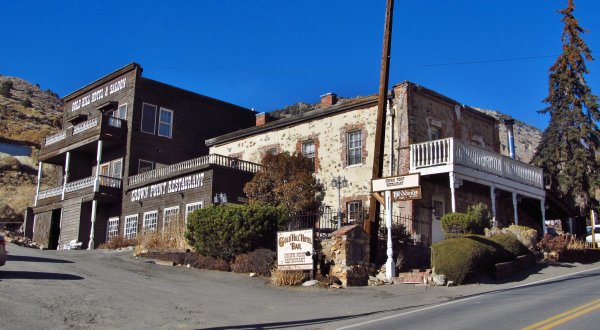 One Of The Oldest Hotels In Nevada Is Also One Of The Most Haunted Places You’ll Ever Sleep