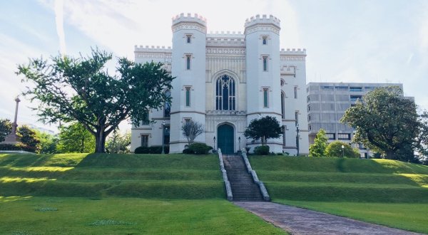 The Entire Country Needs To See These 8 Historic Landmarks In Louisiana That Top Our Travel Wish List