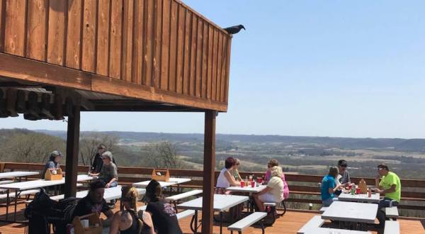 Enjoy Gorgeous Views At Larry’s Lookout, A Unique Restaurant In Wisconsin