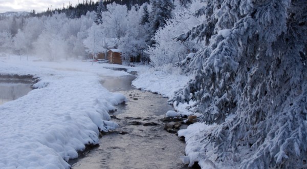 Watching Snow Fall From This One Hot Spring Resort In Alaska Is Basically Heaven