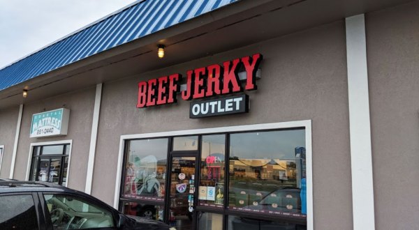 The Beef Jerky Outlet In North Carolina Where You’ll Find More Than 100 Tasty Varieties