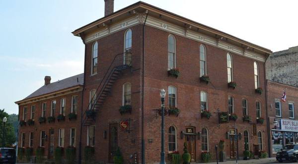 Ohio’s Oldest Brick Building Is Hiding A Stunning Restaurant You Have To See To Believe