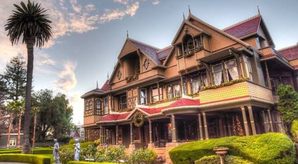 Why You’ll Want To Explore One Of The Nation’s Most Haunted Houses Now More Than Ever