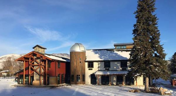 This Unique Utah Hotel Is Also An Observatory So You Can Stargaze During Your Stay