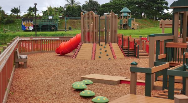 The Amazing Playground In Hawaii That Will Make You Feel Like A Kid Again