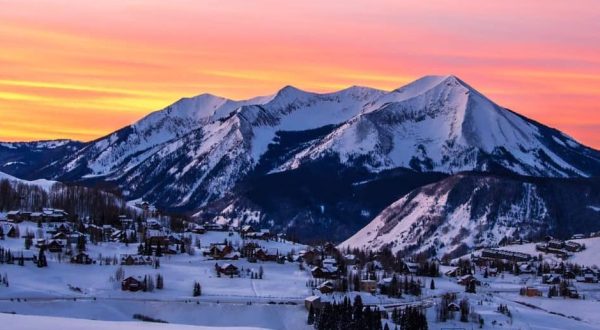 This Tiny Colorado Town Is The Hidden Ski Destination Of Your Dreams