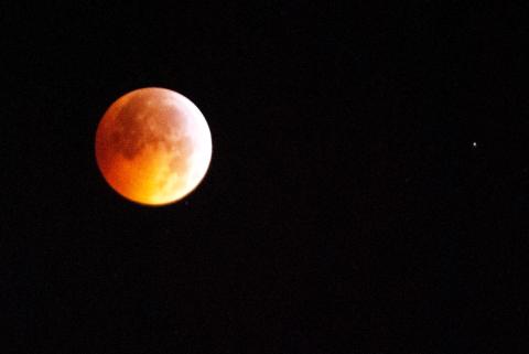 The Next Lunar Eclipse Will Be Visible From Maryland And You Won't Want To Miss Out