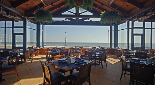 The Unassuming Restaurant In New Jersey Where Every Table Has A View Of The Ocean