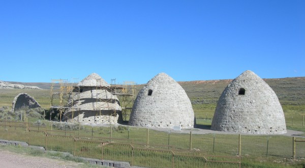 The Story Behind These Strange Ruins Hiding Off A Wyoming Highway Is Fascinating