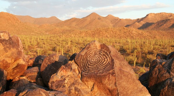 An Arizona Indian Tribe Mysteriously Vanished And Left Behind These Ancient Rock Drawings