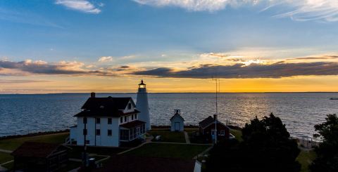 Few People Know You Can Stay The Night At This Stunning Maryland Lighthouse On The Bay