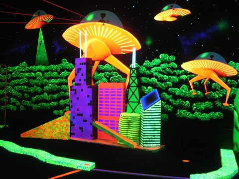 The Space-Themed Mini Golf Game In Illinois That's Insanely Fun