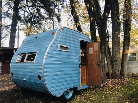 This Vintage Trailer Resort In Washington Is Truly One Of A Kind
