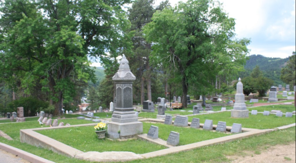 5 Disturbing Cemeteries In South Dakota That Will Give You Goosebumps