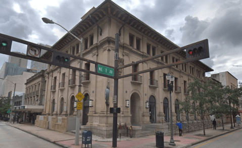 There's A Brewery Hiding Inside This Old Florida United States Post Office And You'll Want To Visit