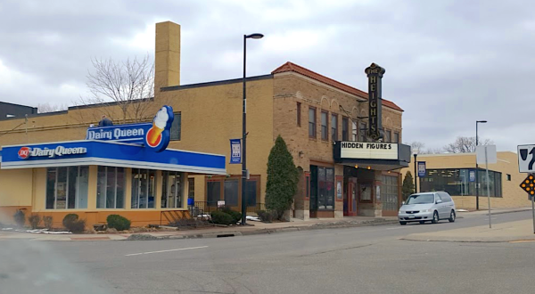 Minnesota’s Oldest Movie Theater Will Fill You With Nostalgia
