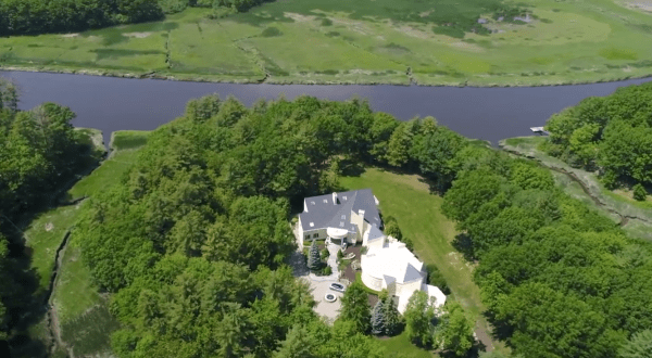 The World’s Most Unique Mansion Is Home To Its Own Jungle And It’s For Sale In New Hampshire