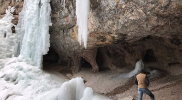 A Trip Inside South Dakota’s Frozen Cave Is Positively Surreal