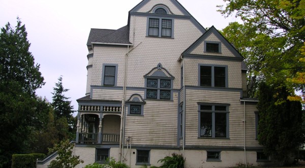 This Washington House Is Among The Most Haunted Places In The Nation
