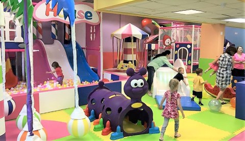 The Indoor Playground In Maryland That's Like A Real-Life Candyland