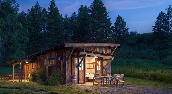 This Award-Winning Cabin In Montana Is The Getaway You Didn’t Know You Needed