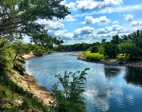 This Kansas River Walk Trail Offers The Relaxing, Scenic Experience You Need