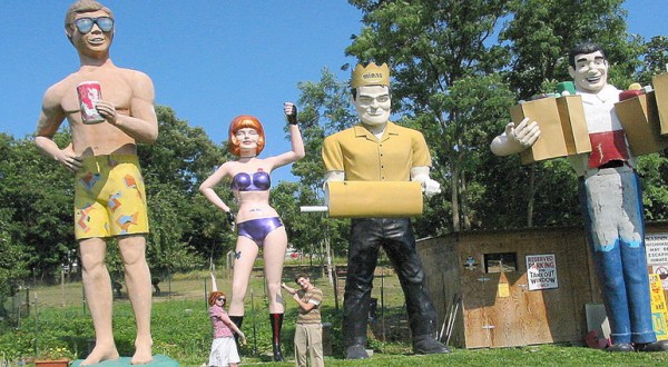 The Bizarre Roadside Attraction In West Virginia That’s Perfect To Plan A Day Trip Around