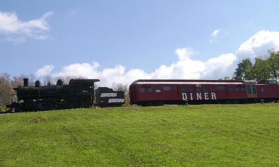 The Rail Car Diner Everyone In Ohio Needs To Visit At Least Once