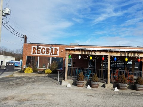 This Kentucky Arcade With 130 Vintage Games Will Bring Out Your Inner Child