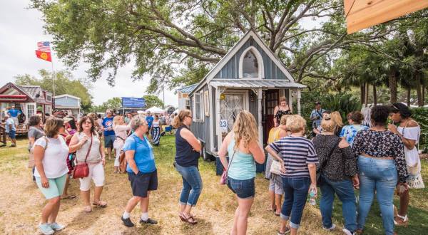 Florida’s Tiny Home Festival Is An Unexpectedly Awesome Event You Can’t Miss