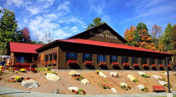 This Pancake Parlor In New Hampshire Has Been Serving Up Perfection For More Than 75 Years