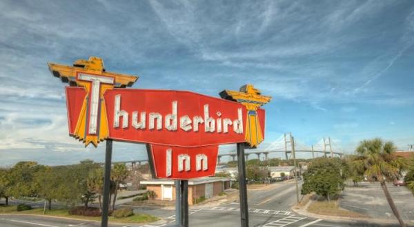 This Quirky Motel Is One Of The Happiest Places In All Of Georgia