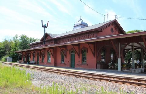 There’s Only One Remaining Train Station Like This In All Of Vermont And It’s Magnificent