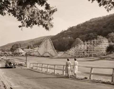 These 17 Photos Show You Connecticut's Oldest Amusement Park Like You've Never Seen It Before