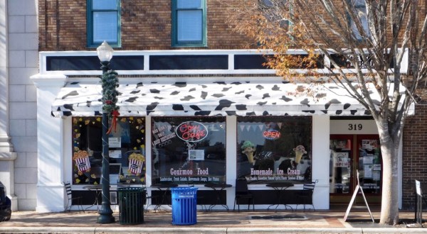 The Whimsical Cow-Themed Restaurant In North Carolina That’s Udderly Delicious