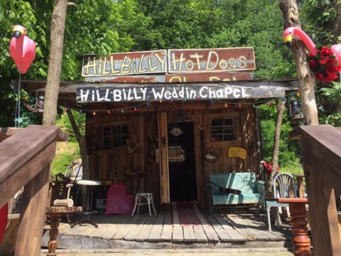 The Inconspicuous Wedding Chapel In West Virginia You Won't Find Anywhere Else In The World