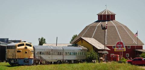 This Historic South Dakota Train Car Is Now A Beautiful Restaurant Right On The Tracks