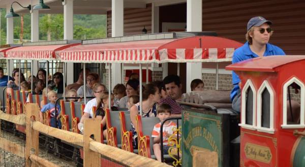 Your Kids Will Have A Blast At This Miniature Amusement Park In New York Made Just For Them