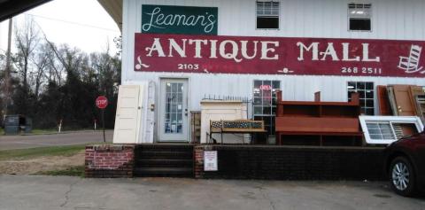 The Two-Story Antique Mall In Mississippi That's Almost Too Good To Be True