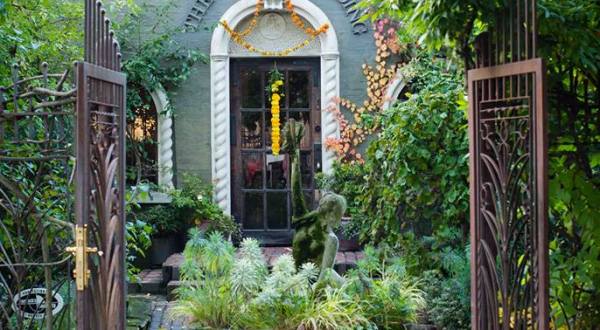 The Magnificent Washington Restaurant That Feels Like Dining In A Secret Garden