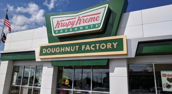 Not Many People Know Students Can Tour The Flagship Krispy Kreme Doughnut Store In North Carolina