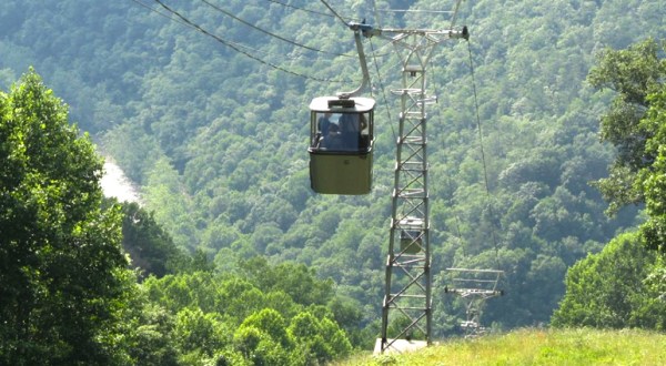 Ride A Tram To The Bottom Of The Gorge To Eat or Sleep At This West Virginia Lodge
