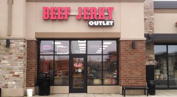 The Beef Jerky Outlet In Wisconsin Where You’ll Find More Than 200 Tasty Varieties