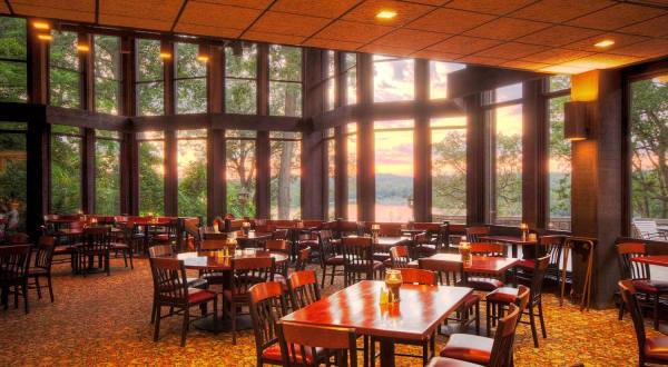 There’s A Restaurant Tucked Away In This Ohio State Park That You’ll Want To Visit